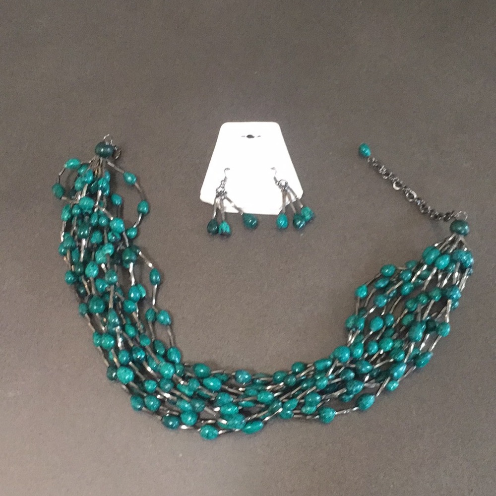 Necklace and earring set